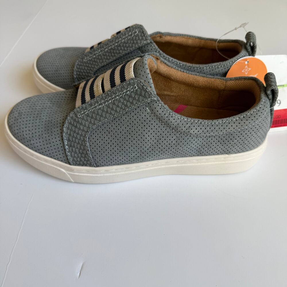 NEW Comfortiva Tacey Slate Blue-Gray Sneakers 6.5 Womens - Picture 8 of 13